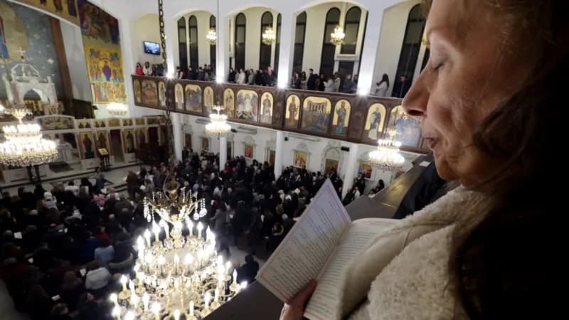 Suriyeli Hristiyanlar Esat'ın devrilmesinden sonra ilk kez Noel ayinine katıldı