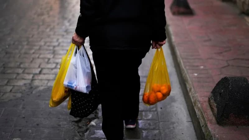 Türkiye'de TÜİK’e göre yıllık enflasyon yüzde 42,12; ENAG’ın verilerine göre ise yüzde 81,01