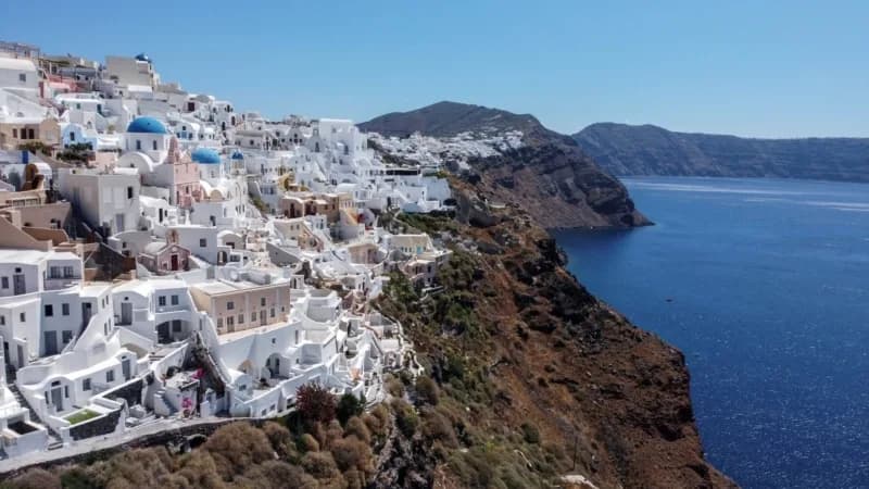 Ege'deki deprem dalgası Yunan uzmanları kaygılandırıyor; acil durum ekipleri Santorini adasına sevk edildi