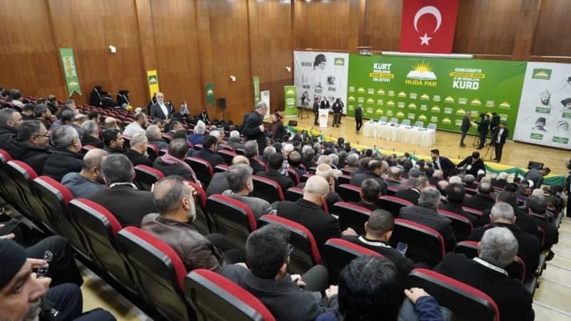 HÜDA-PAR’ın “Kürt meselesine insani çözüm” çalıştayı siyaseti karıştırdı