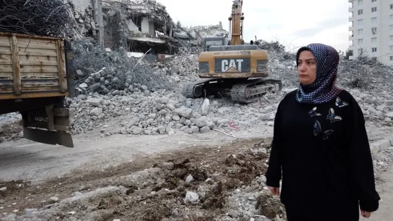 “Ailemden 135 kişi öldü, umutlarımı yeniden inşa etmeye çalışıyorum”
