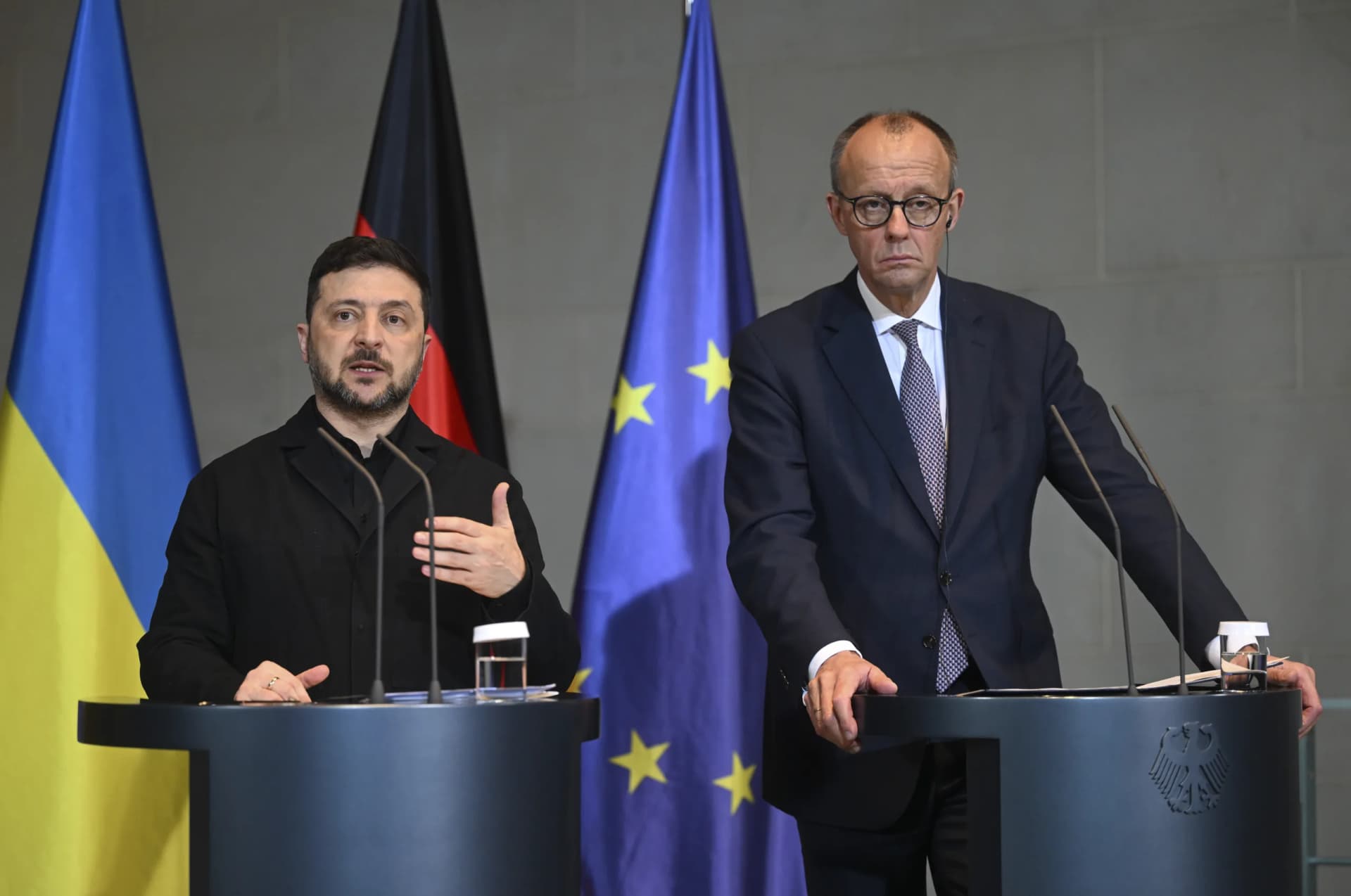 Zelenski Berlin’de Diplomasi Trafiğini Sürdürdü