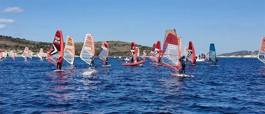 Ocak ayında Foça’da yelken rüzgârı: spor ve turizm birlikte canlandı