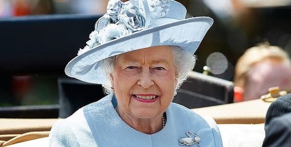 Kraliçe Elizabeth, 59 yıl sonra ilk kez parlamentonun açılışına katılmayacak