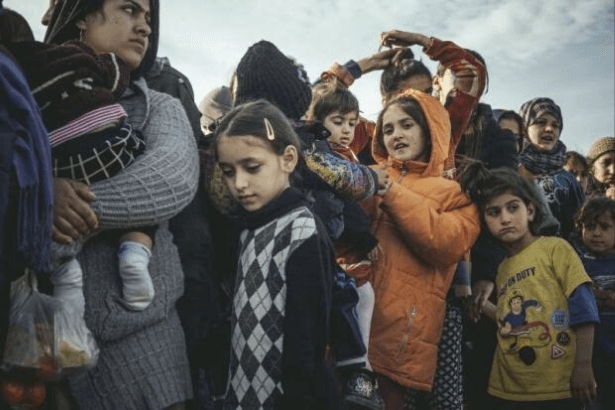Sığınmacı gençler yiyecek ve barınma ihtiyaçları için fuhuşa zorlanıyor