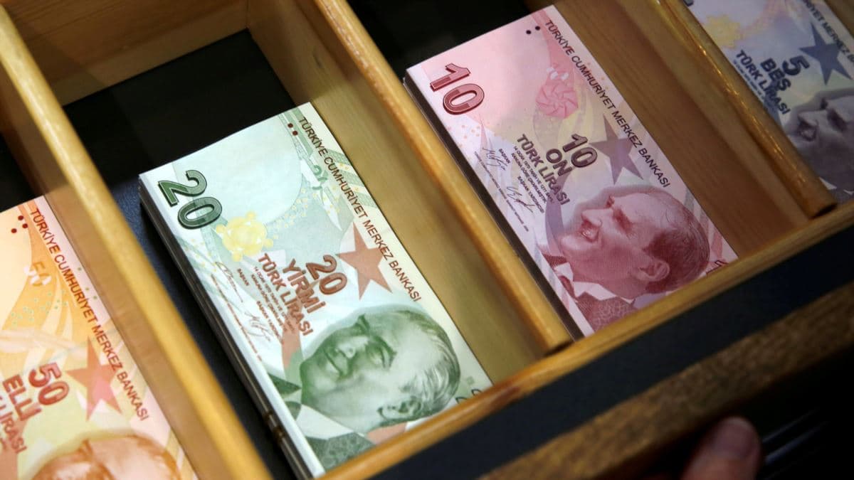 Reuters: Türkiye Ekonomisi 10 Yıldır İlk Kez Daralacak