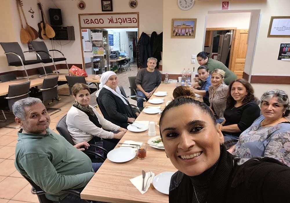 Berlin`de, Sivaslı Canlar Derneği yeni dönem kursları başladı